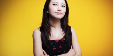 “Lizzi Lee: A Pioneer in Fostering Positive Social Change Through Technology”