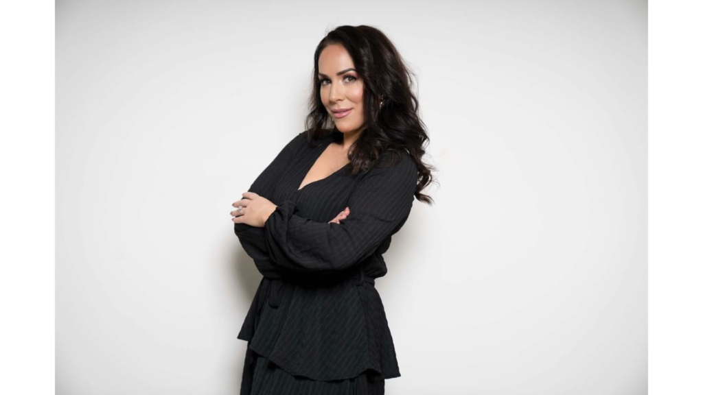 Jessica O’Neill: Empowering Beauty Entrepreneurs to Success in the Booming Beauty Industry
