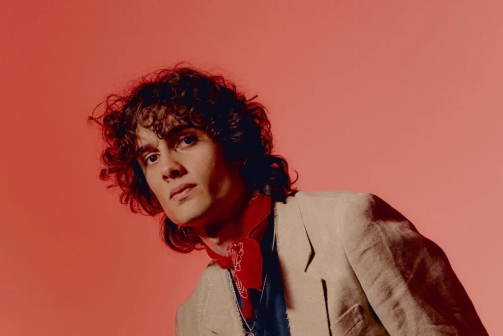 “Homewrecker”: sombr’s Cinematic Single Raises the Stakes
